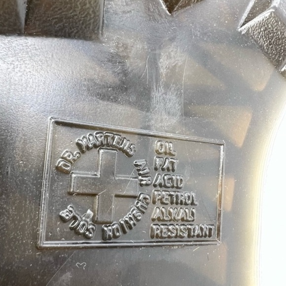 New Dr. Martens Devon Heart Platform White Leather Ankle Boots Kid’s Size 4 (36) - Picture 7 of 11